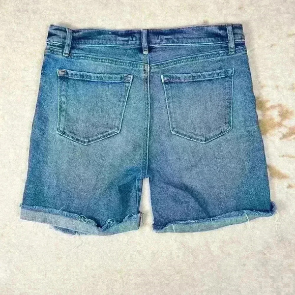LOFT 5.5" Inseam Relaxed Fit Boyfriend Bermuda Denim Shorts Mid Wash Women 6 - Picture 8 of 9